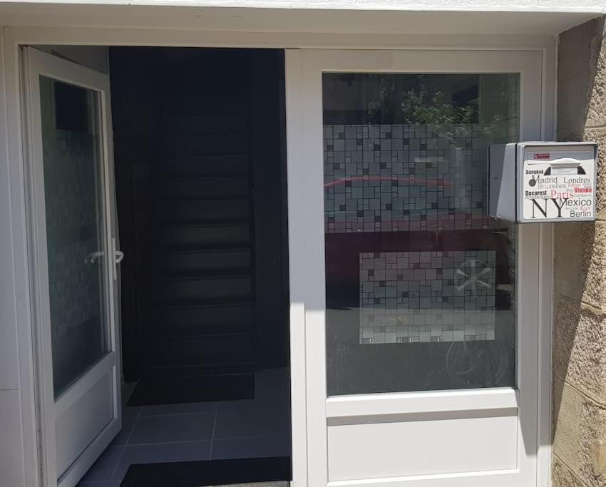Petite Maison Type Loft En Plein Bourg D'Ambazac Exteriér fotografie